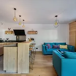 3 Pieces A Courchevel, Proche Des Pistes Avec Parking Et Wi-fi - Fr-1-563-61 Courchevel